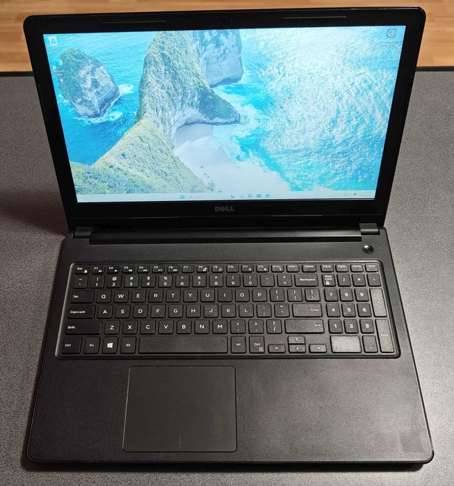 Dell Vostro 15 3568 i5-7200U/ 12 G/ SSD 250G Samsung/ 15.6 FHD/ f.buna