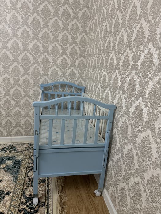 Срочно продам детскии кровать