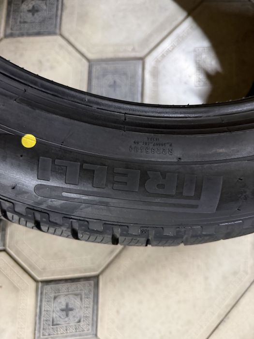 Pirelli scorpion 275/45 R21