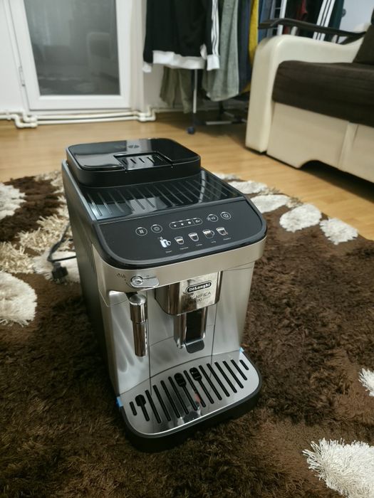 Espressor De'Longhi Magnifica Evo
