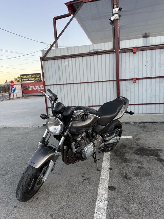 Honda hornet pc34 2001 ( nu yamaha , aprilia , kawasaki )