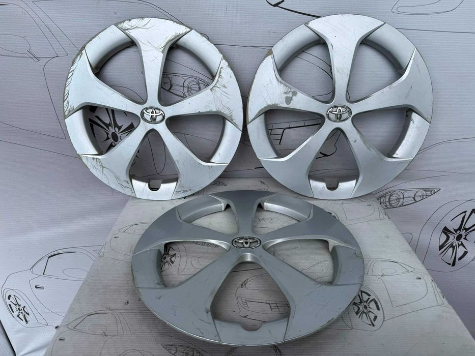 Set 3 Capace Roată R15 Gri Argintiu Toyota Prius XW30 42602-47060 2012 / [2009-2015] / (4B2)