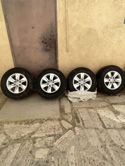 Диски с зимними покрышками (липучка) 265/65 R17 Прадо