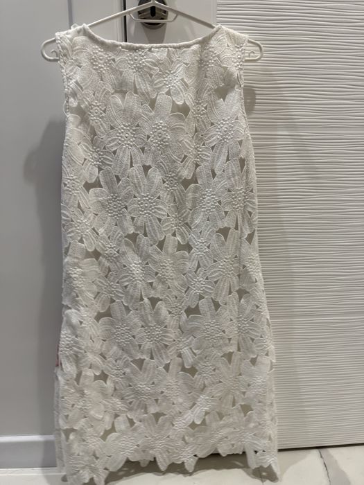 Стилни и елегантни рокли