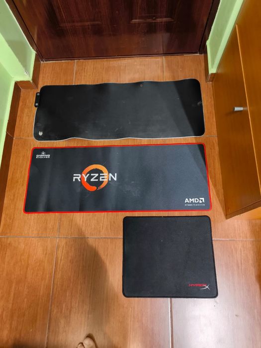 Mouse pad calculator