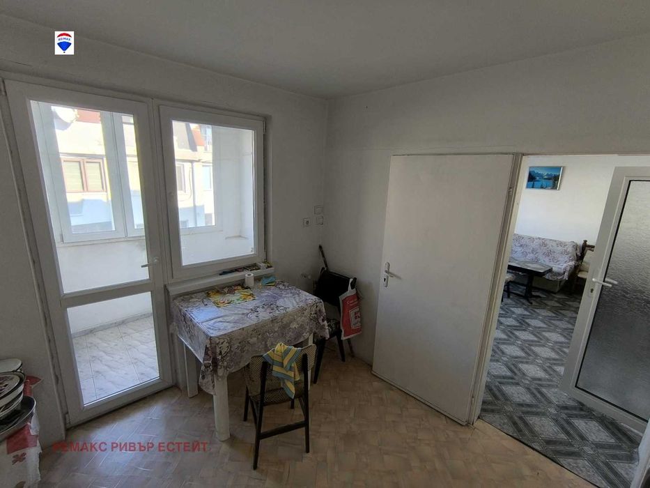 Продава се Тристаен апартамент в Русе, Ялта - 99 кв.м за 1353 €/кв.м - Снимка #5