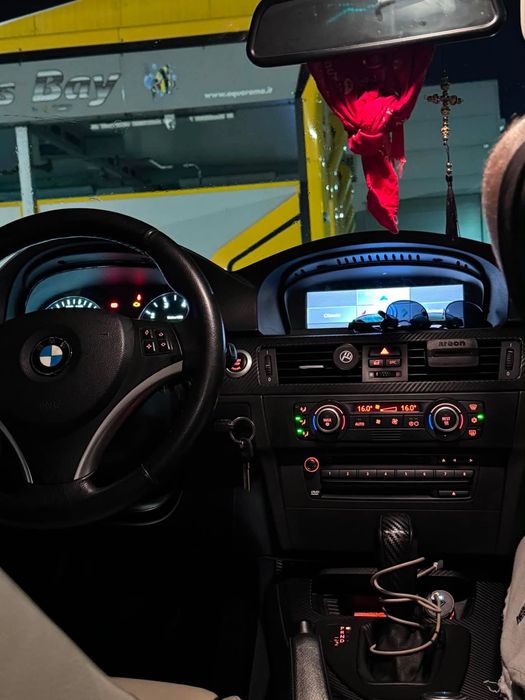 BMW E90 320i • Automat • Pachet M • 2007 •