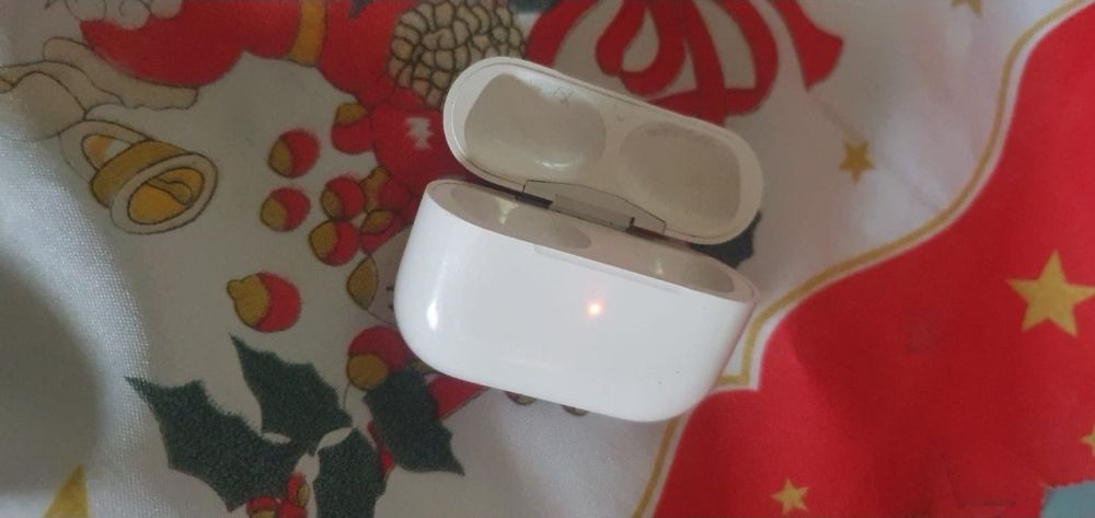 Case charge Apple AirPods Pro - originala 100%