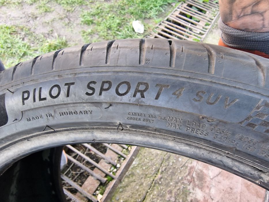 Anvelope 265/40R21 marca Michelin, DOT 2022