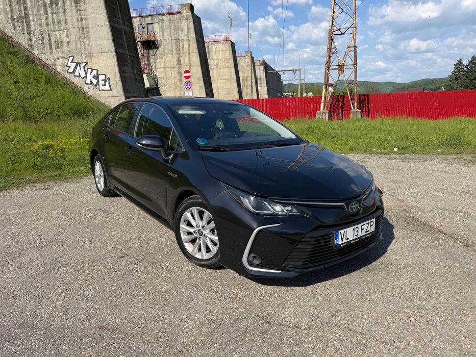 Toyota Corolla Toyota Corolla 1.8 hybrid 01.2022, distronic, lane assist