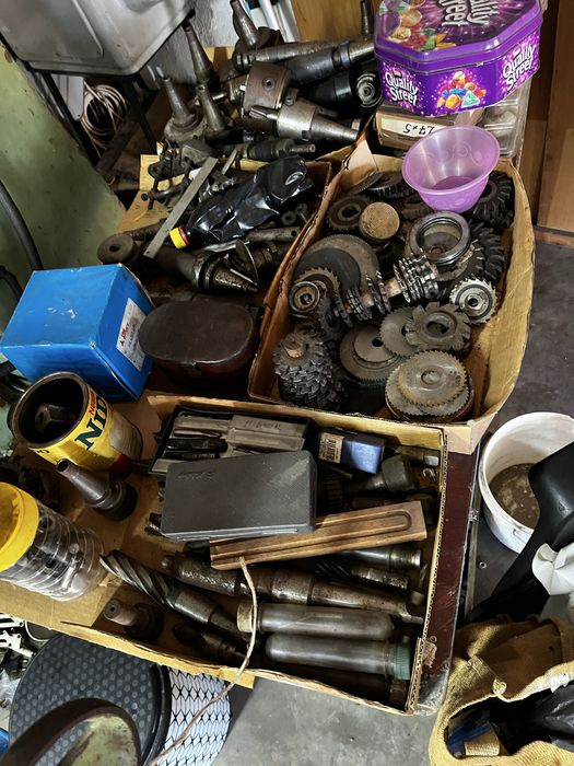 Металообработваща машина TOS Kuřim FNK 25