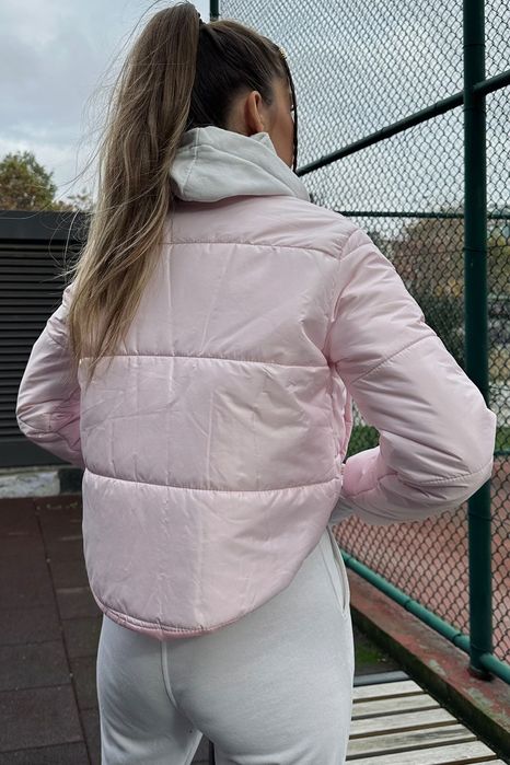 Здравейте! Яке с по-дълга задна част, НОВО, размер 36. 
Цена: 35 лева.