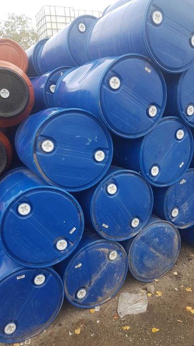 Полиетиленов бидон с вместимост 220 литра