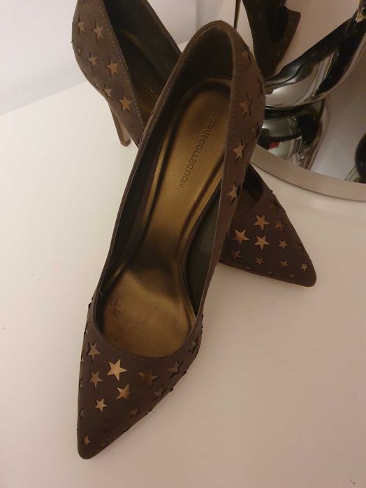 Pantofi cu toc, kaki