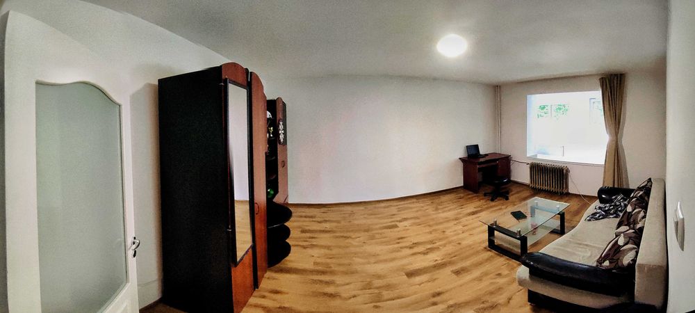 Închiriez garsonieră spațioasă – Str. Dragoș Vodă nr. 5, Oradea — fotografia 2
