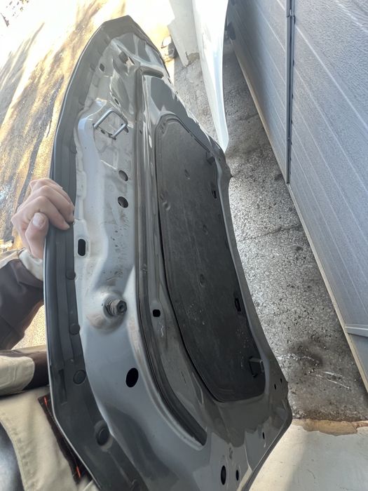 Капот крыло на Мазда 6 Mazda