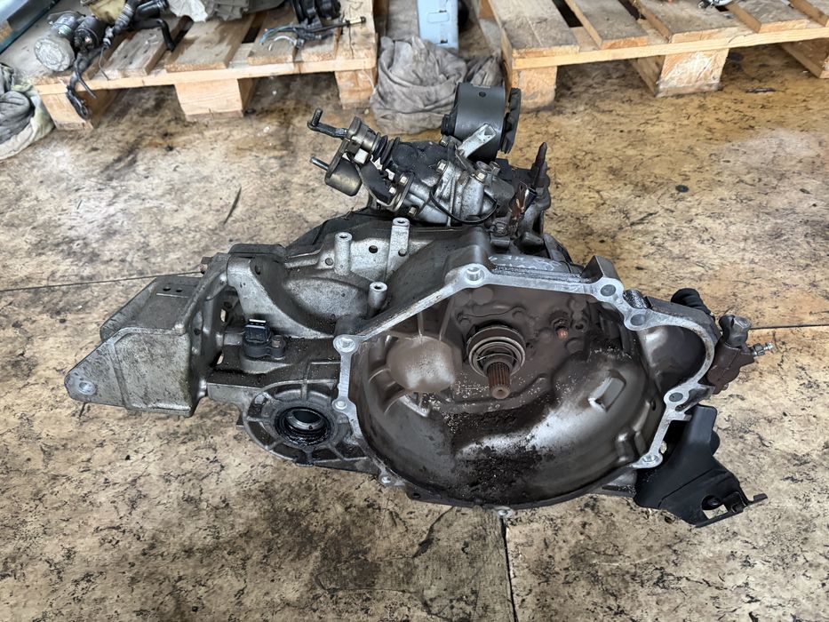 Mitsubishi Outlander 1 2.0i Митсубиши Аутлендер скорости