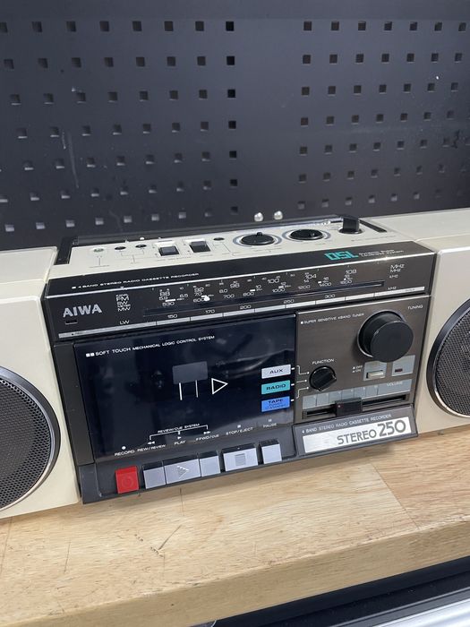 Radio casetofon boombox aiwa stereo 250