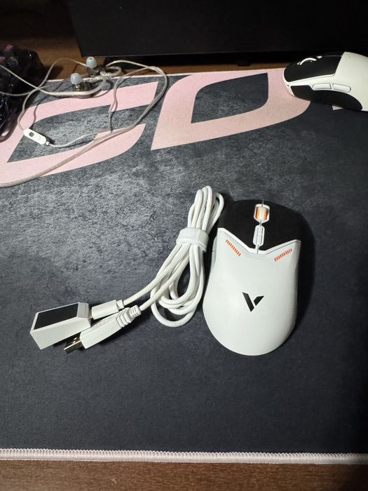 Продам свою мишку V9 pro 4к-8к