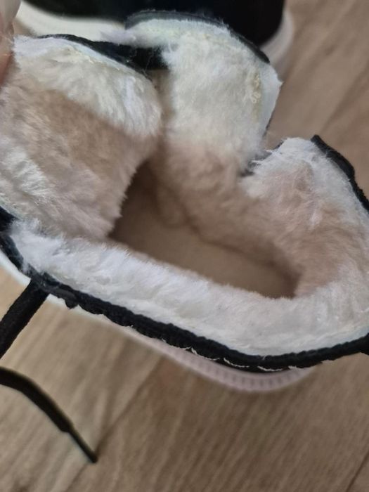 Продам детский обувь