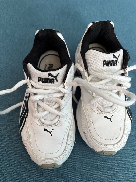 Adidasi baieti din piele