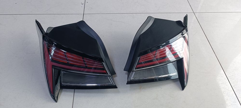 Hyundai Elantra stop fara