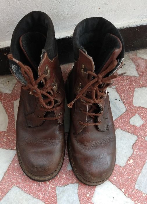 Кожени зимни ботуши