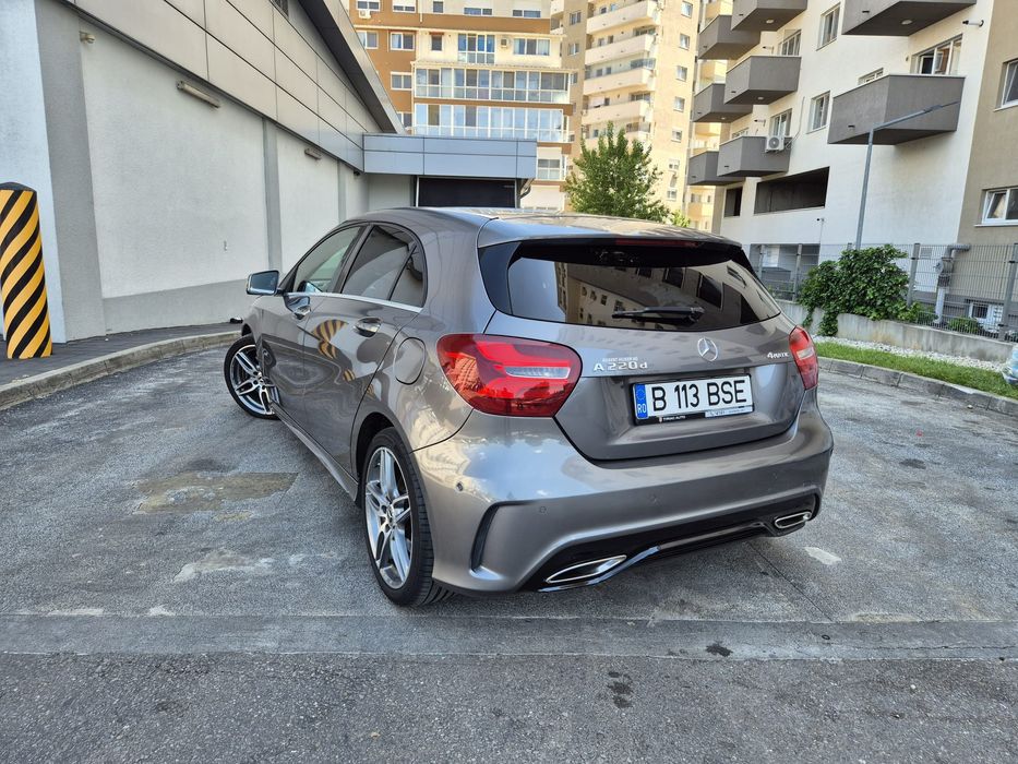 Mercedes-Benz A220 D 4Matic/Plafon negru /Faruri full led adaptive