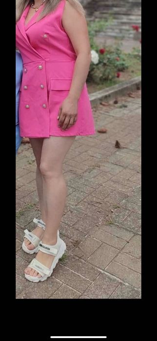 Розов официален гащериозон