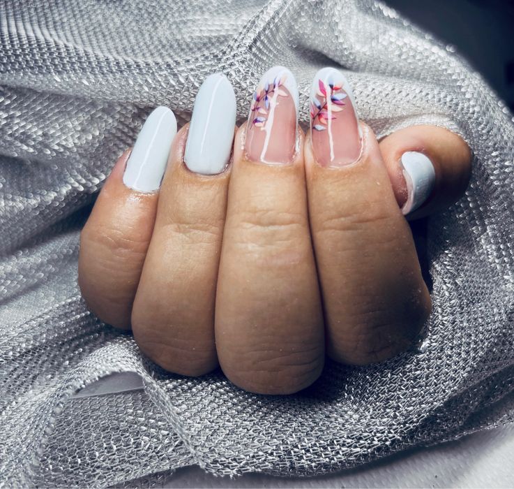 Servicii de manichiura