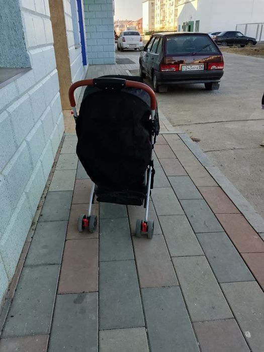 Коляска детский жеңіл тез жиналады.