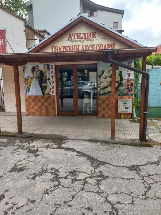 Дава се под наем Магазин в Асеновград - 30 кв.м за 255 € - Снимка #1