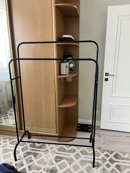 Вешалка напольня