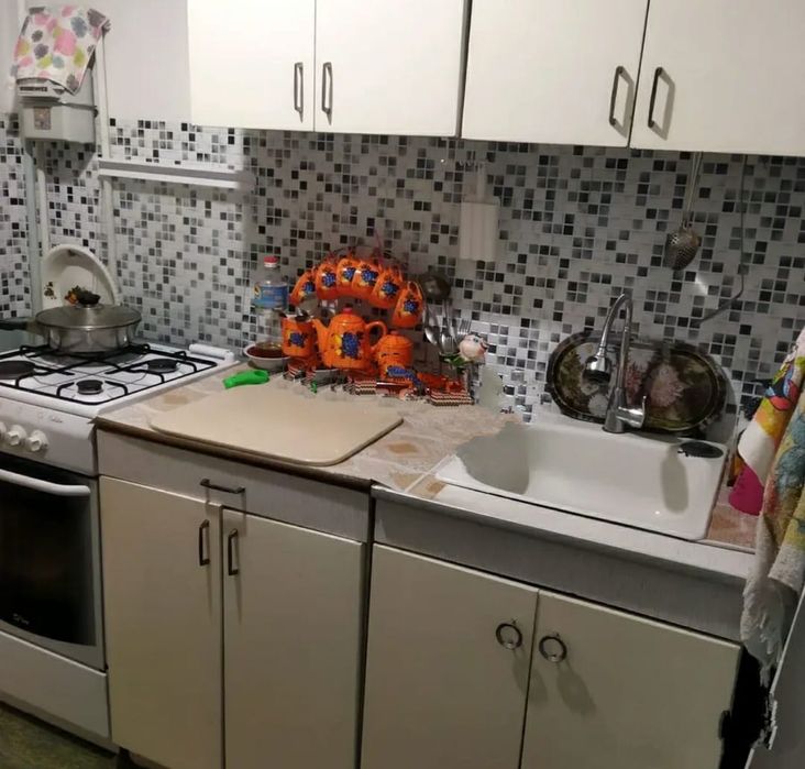 Продам срочно! 3ком кв в районе Азиии