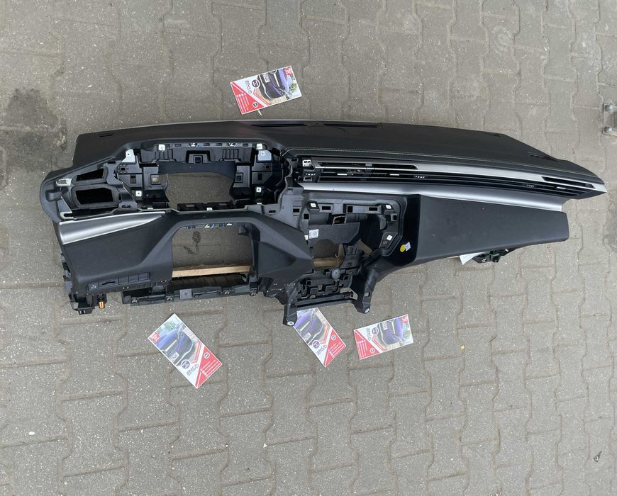 Peugeot 308 / 2025 T10 - plansa de bord cusatura GT LINE - kit airbag