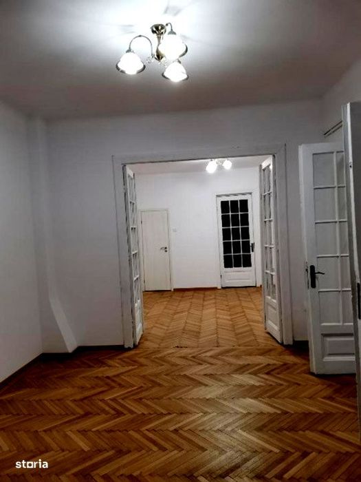 Etaj 1 Vila 4 camere Birouri Sfantul Stefan - Calea Calarasi