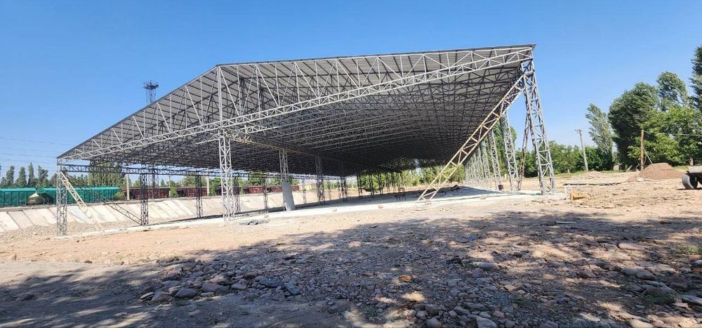 Tom Naves Molhona xizmati