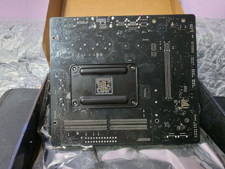 Материнская плата AsRock A520M