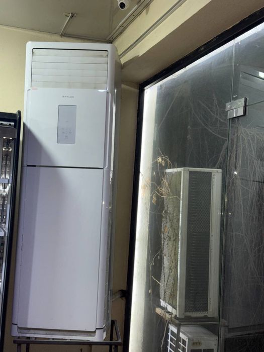 Продается витрина холодильник и кондиционер