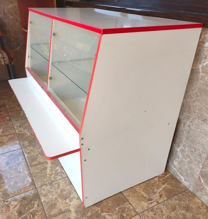 Продам полки для магазина