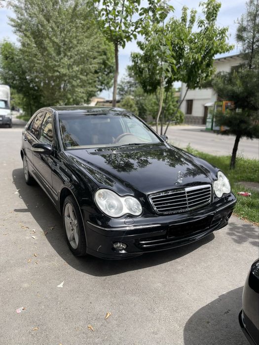Продается Mercedes-benz w203 kraska polniy osvejit qilingan