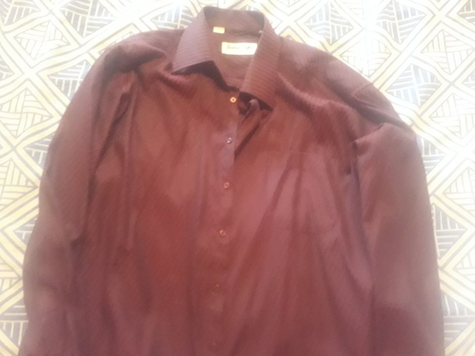 Продаётся мужсая рубашка. Майкудук.