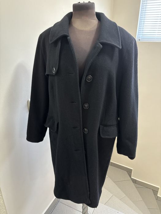 Черно палто като ново