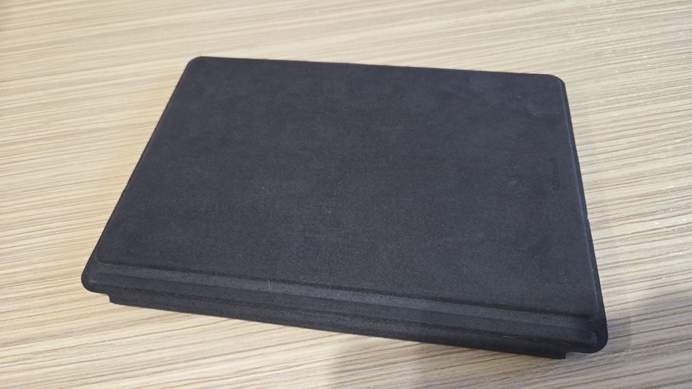 Microsoft Surface GO