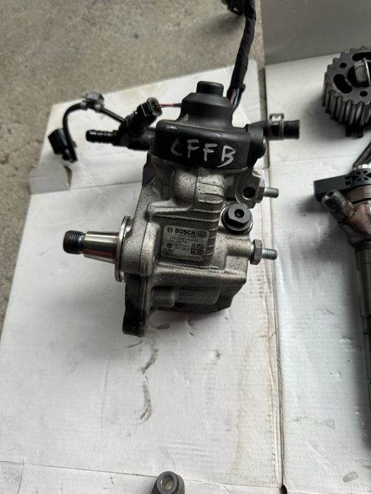 Injectie injectoare,rampa injectoare,pompa inalte 2.0 euro5 cod cffb