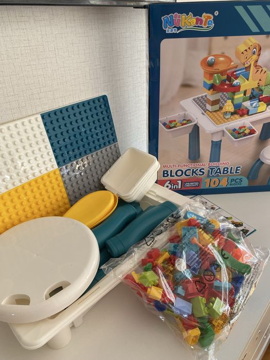 Комплект масичка, конструктор и столче - динозавър