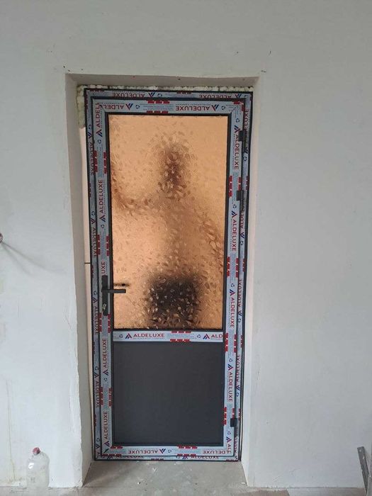 Aluminiy va Plast eshik romlar. Hashoratlardan himoyalovchi  toʻrlari