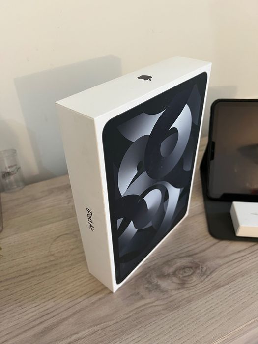 iPad Air 5 (256GB) + Apple Pencil 2