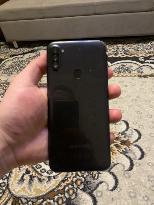 Продам 3 телефона