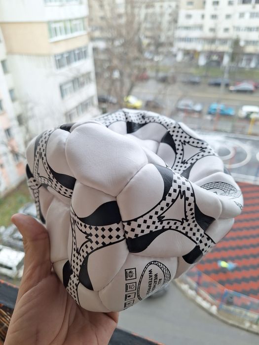 Mingi pentru fotbal spre vanzare